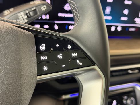 Used 2025 Audi Q5 Premium w/ Convenience Package image 25