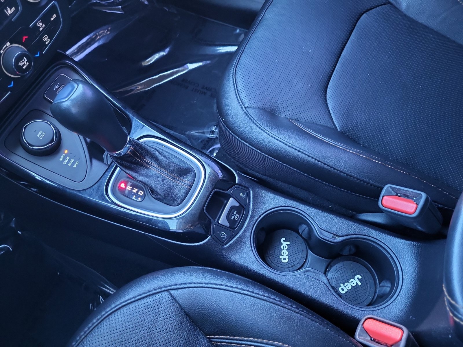 Used 2021 Jeep Compass Limited w/ Sun and Sound Group AWD/4WD image 23