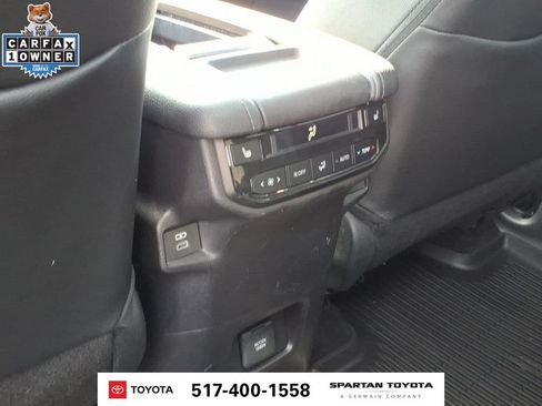 Used 2024 Toyota Grand Highlander AWD Hybrid image 13