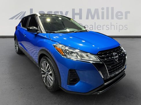 Used 2023 Nissan Kicks SV FWD image 7
