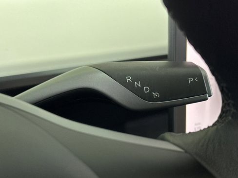 Used 2022 Tesla Model Y Performance AWD/4WD image 22