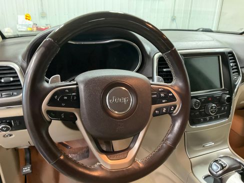 Used 2014 Jeep Grand Cherokee Overland w/ Advanced Technology Group image 15