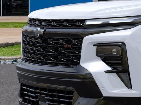 New 2026 Chevrolet Traverse RS w/ LPO, Floor Liner Package AWD/4WD image 13