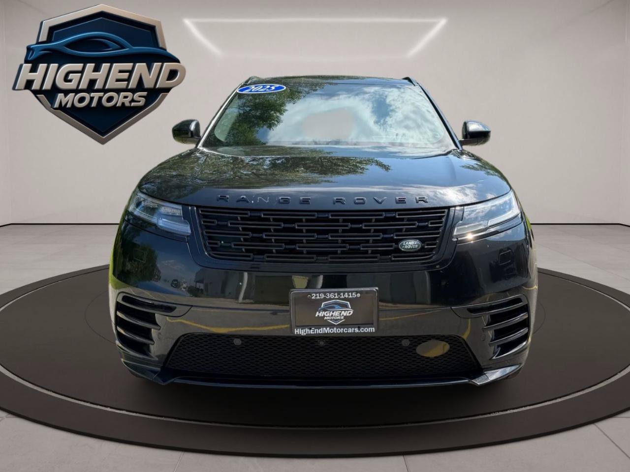 Used 2025 Land Rover Range Rover Velar Dynamic SE AWD/4WD image 9