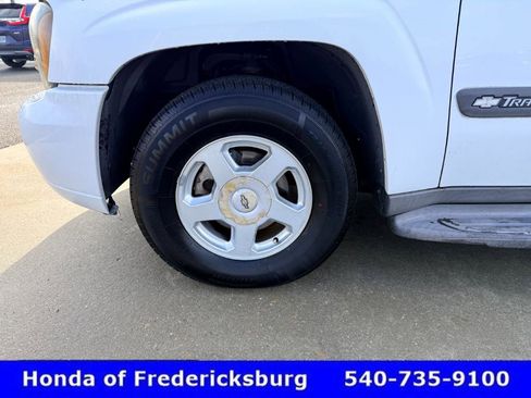 Used 2003 Chevrolet TrailBlazer LS w/ Preferred Equipment Group image 2