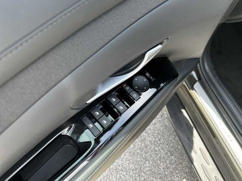 New 2026 Hyundai Tucson Limited FWD image 15