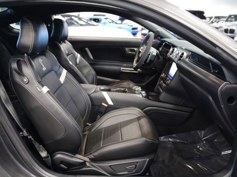 Used 2020 Ford Mustang Shelby GT500 w/ Technology Package RWD image 36