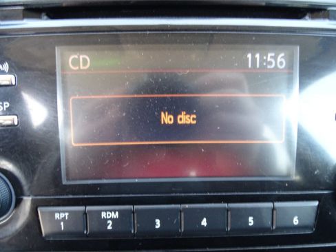 Used 2016 Nissan Rogue SV image 20