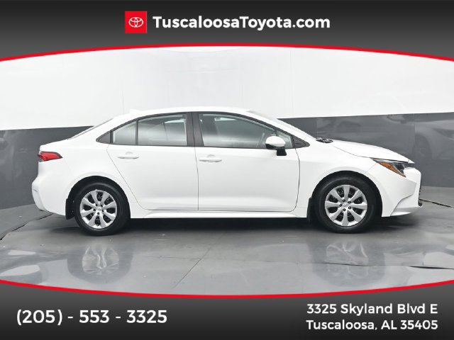 Used 2025 Toyota Corolla LE FWD image 1