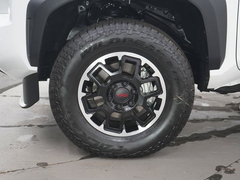 Used 2026 Toyota Tacoma TRD Off-Road AWD/4WD image 27