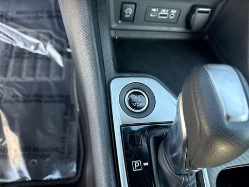 Used 2024 Nissan Sentra SV image 14