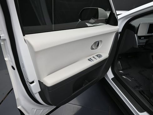 Certified 2024 Hyundai Ioniq 5 SEL image 12