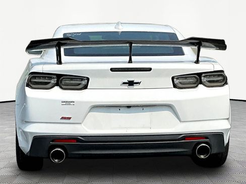 Used 2021 Chevrolet Camaro SS RWD image 5