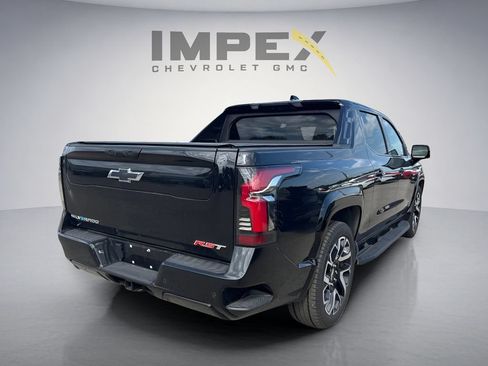 Used 2025 Chevrolet Silverado EV RST AWD/4WD image 4