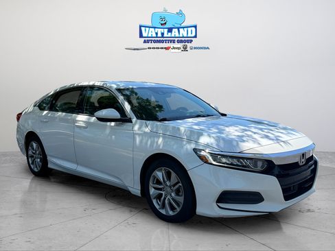 Used 2019 Honda Accord LX image 7