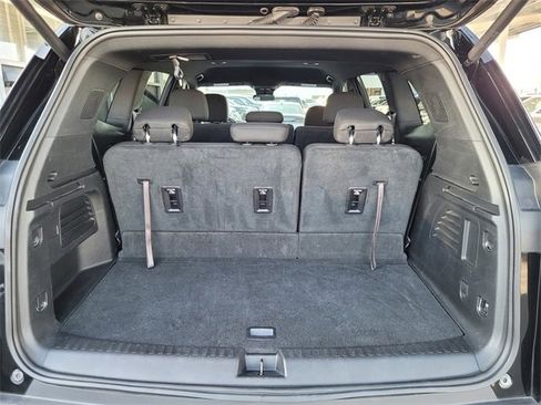 Used 2025 GMC Acadia Elevation image 8