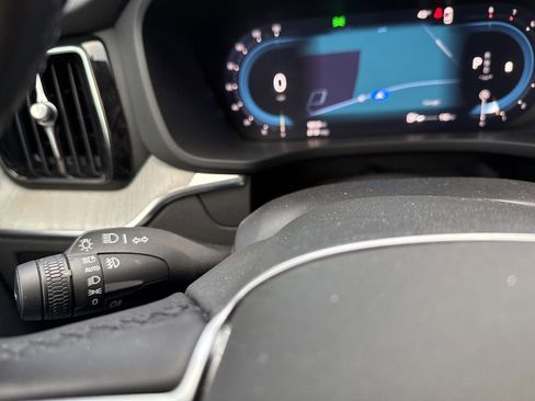 Used 2025 Volvo XC60 B5 Plus image 50