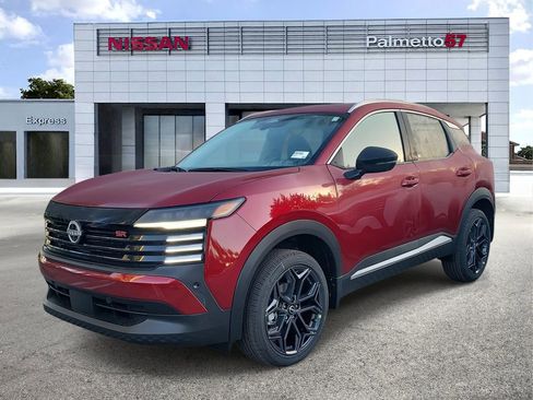 New 2026 Nissan Kicks SR image 3