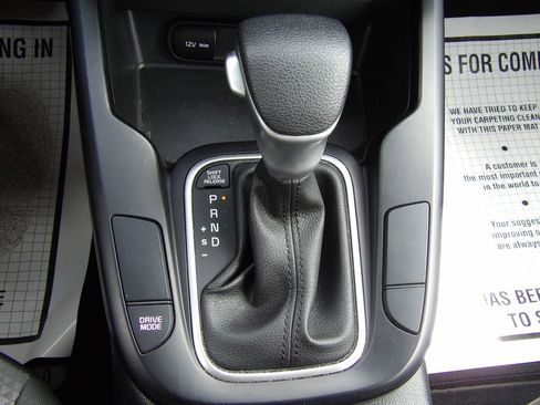 Used 2024 Kia Soul LX w/ Option Group 015 FWD image 22