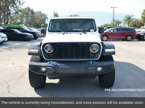 Used 2024 Jeep Wrangler Unlimited image 9