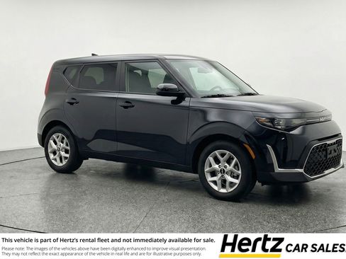 Used 2025 Kia Soul LX w/ LX Technology Package image 1