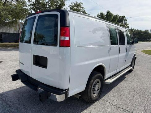 Used 2024 Chevrolet Express 2500 w/ Driver Convenience Package RWD image 4