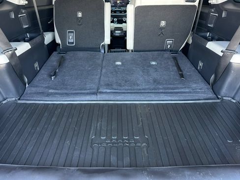 Used 2024 Toyota Grand Highlander AWD image 16