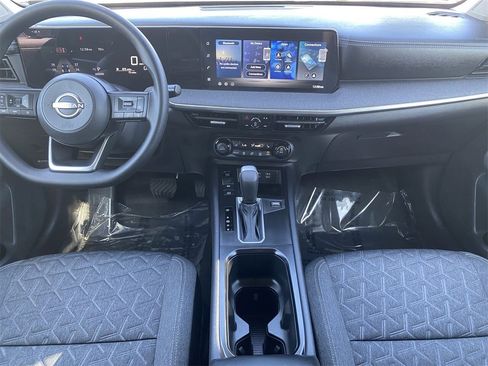 New 2026 Nissan Kicks SV image 17