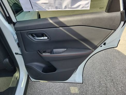 New 2026 Nissan Rogue SV AWD/4WD image 31