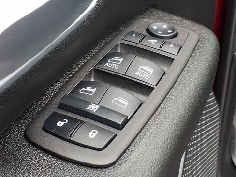 Used 2023 RAM 1500 Big Horn AWD/4WD image 12