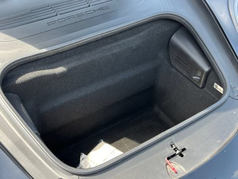 Certified 2019 Porsche 911 Carrera 4S AWD/4WD image 33
