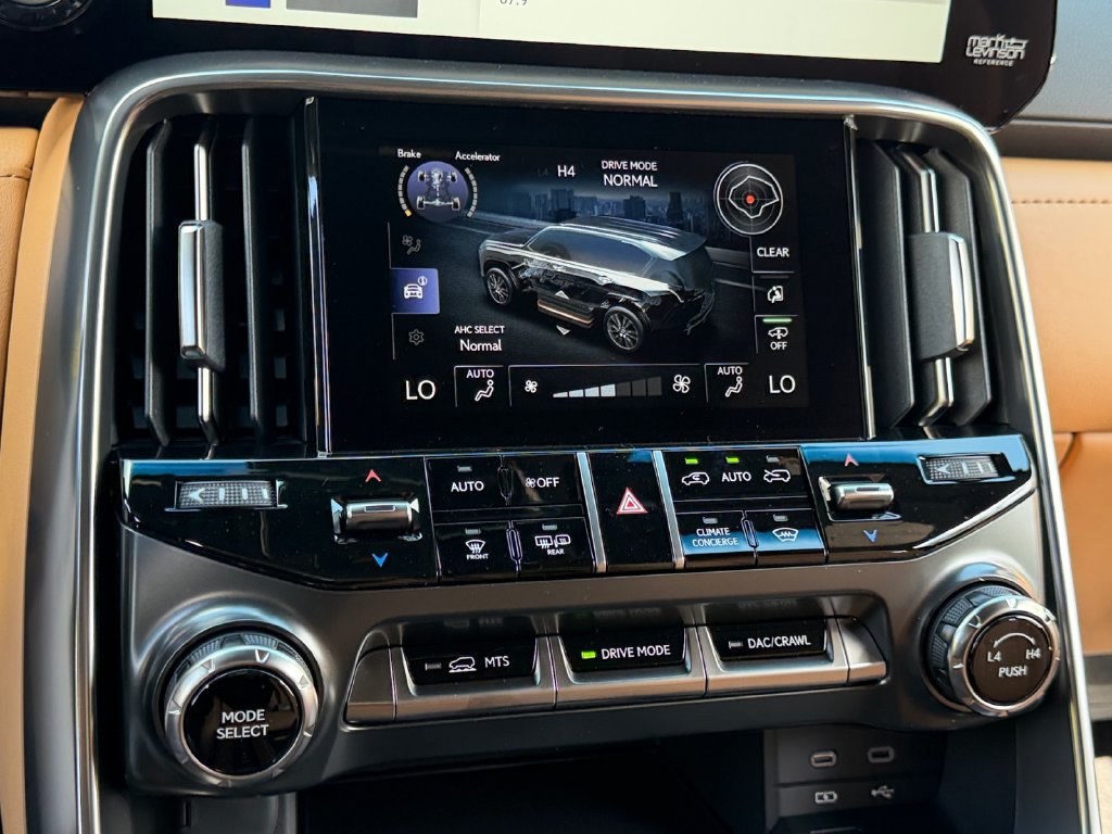 New 2026 Lexus LX 700h Luxury AWD/4WD image 22