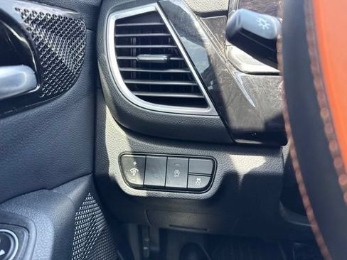 Used 2024 Kia Seltos S FWD image 15