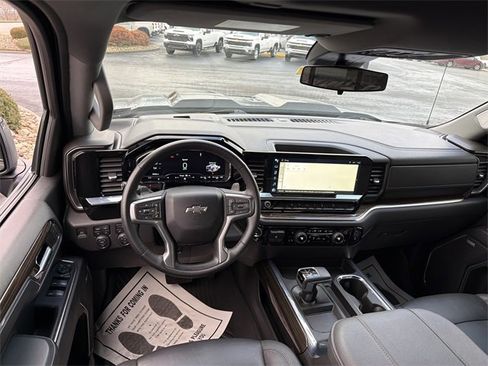 Used 2024 Chevrolet Silverado 1500 LT Trail Boss w/ Convenience Package II image 14