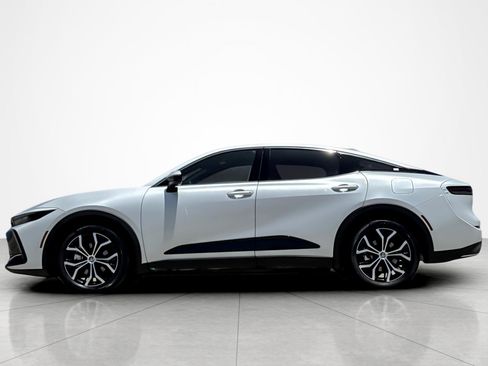 Certified 2024 Toyota Crown AWD/4WD image 2