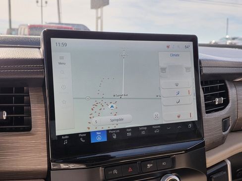 Used 2024 Ford Expedition Limited image 17