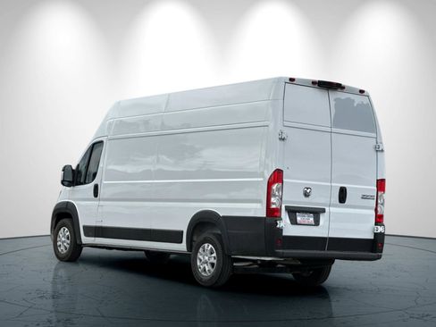 New 2026 RAM ProMaster 3500 w/ Quick Order Package 22G SLT image 6