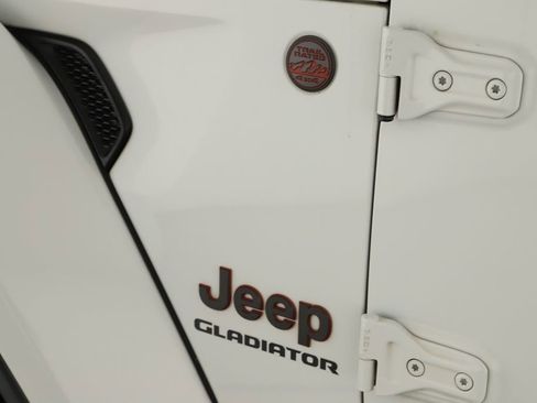 Used 2020 Jeep Gladiator Rubicon image 33