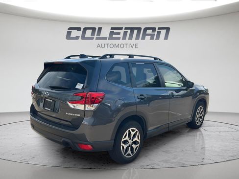 Used 2024 Subaru Forester Premium AWD/4WD image 3
