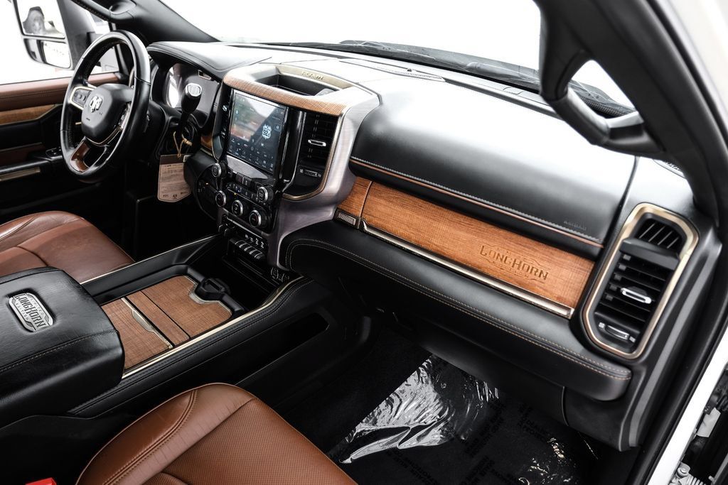 Used 2023 RAM 3500 Limited AWD/4WD image 9