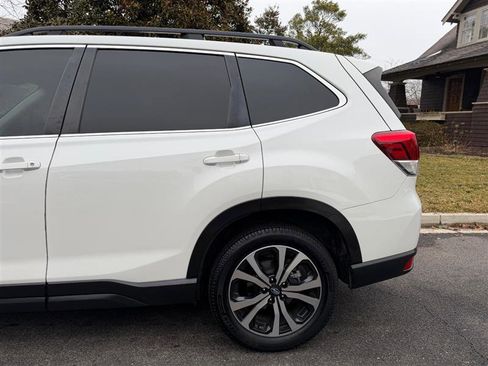 Used 2023 Subaru Forester Limited image 12