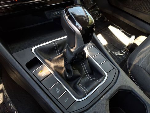 Certified 2025 Volkswagen Jetta S FWD image 27