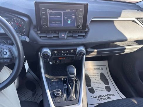 Used 2019 Toyota RAV4 LE image 24
