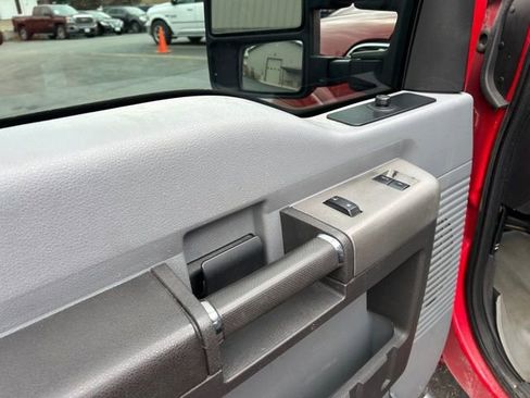 Used 2012 Ford F250 XLT w/ Camper Pkg image 15