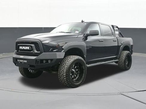 Used 2019 RAM 1500 Express w/ Wheel & Sound Group AWD/4WD image 4
