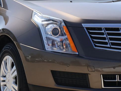 Used 2016 Cadillac SRX Luxury w/ Driver Awareness Package image 9