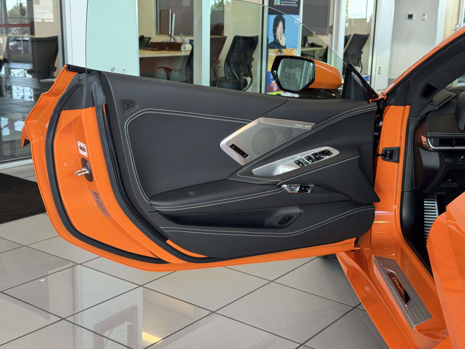 Used 2022 Chevrolet Corvette Stingray Premium Conv w/ Z51 Performance Package RWD image 16