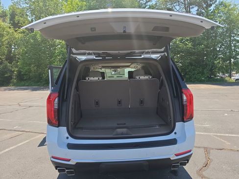 New 2026 GMC Yukon Denali w/ Denali Reserve Package AWD/4WD image 28