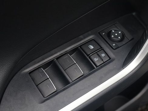 Certified 2022 Toyota RAV4 Limited AWD/4WD image 10