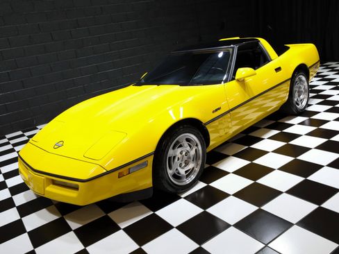 Used 1990 Chevrolet Corvette ZR-1 RWD image 7